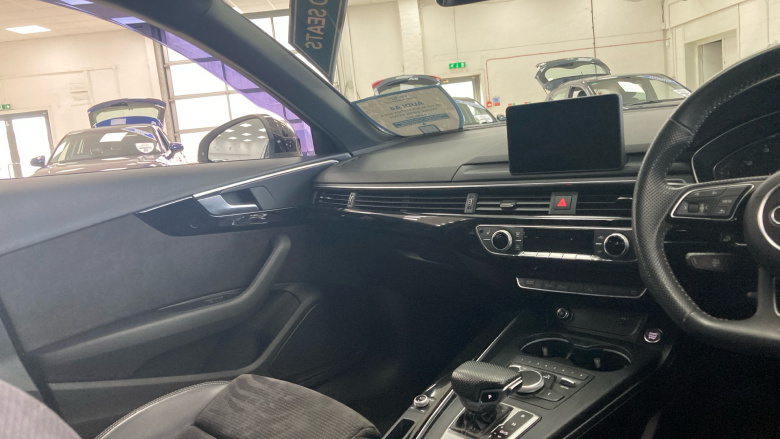 Audi A4 35 TDI Black Edition 5dr S Tronic Diesel Estate